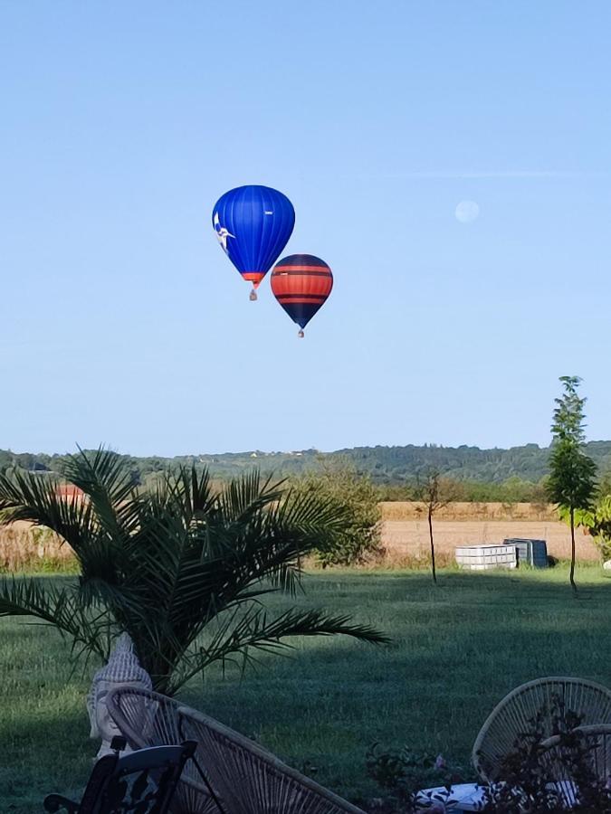 Gite La Baronniere Castels Exterior photo